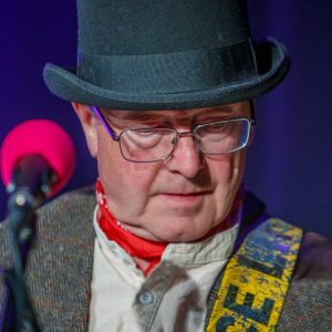 We Will Survive mp3 Download